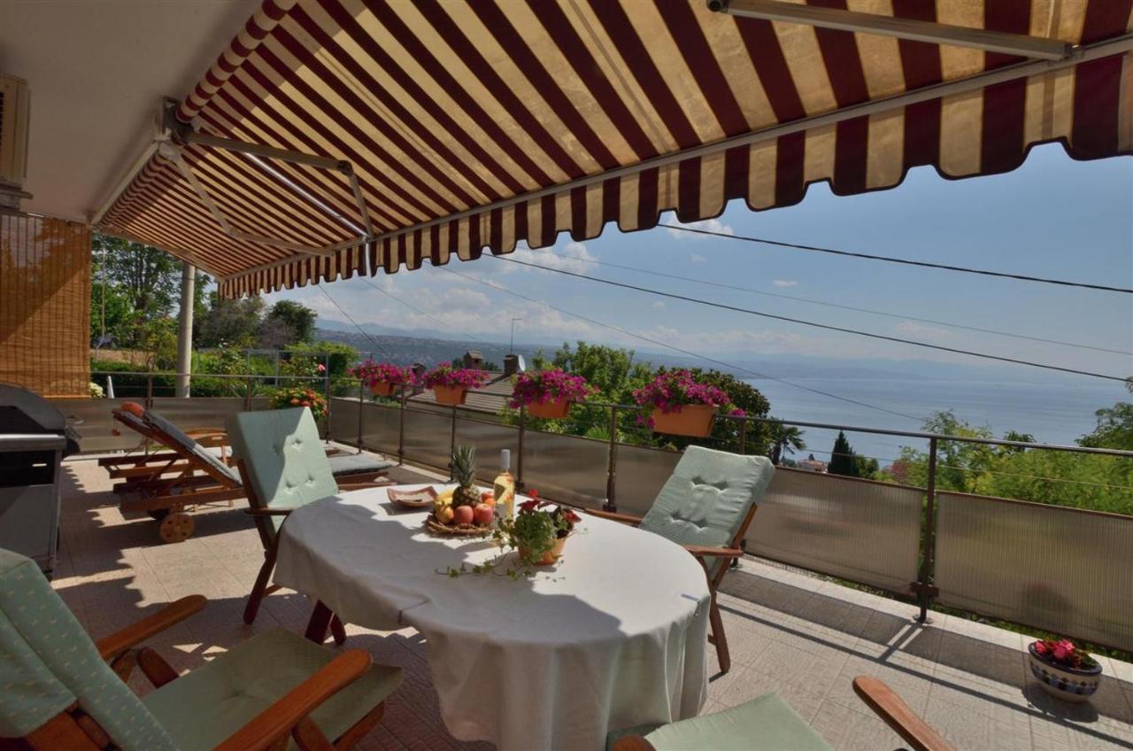 Apartment Relax Opatija Bagian luar foto