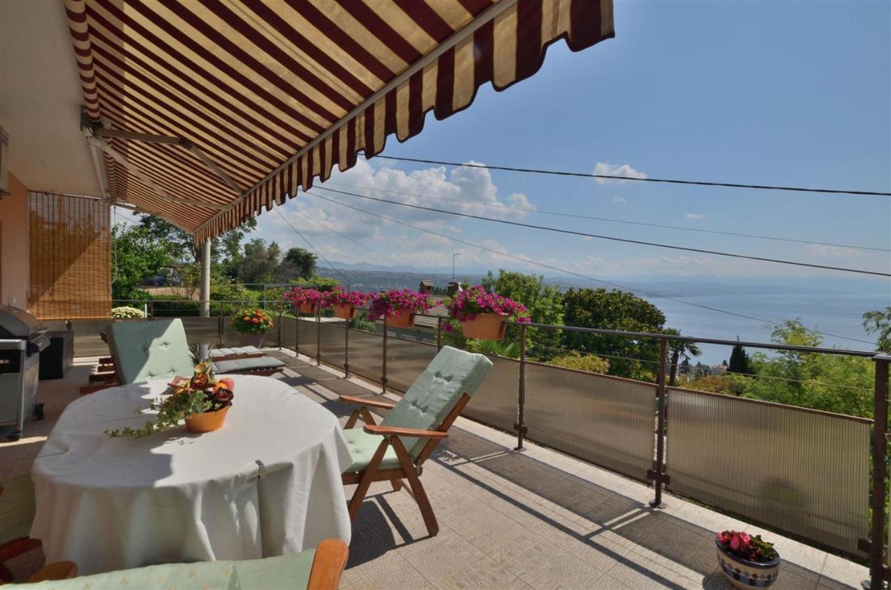Apartment Relax Opatija Bagian luar foto