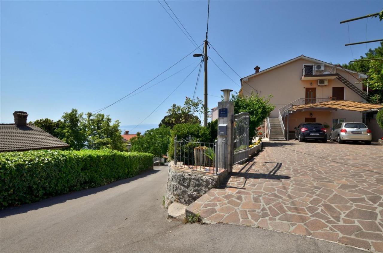 Apartment Relax Opatija Bagian luar foto