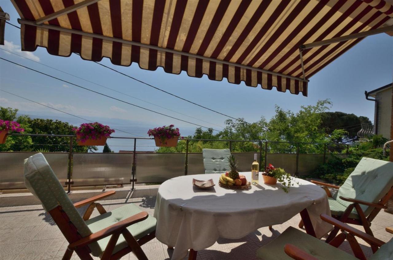 Apartment Relax Opatija Bagian luar foto